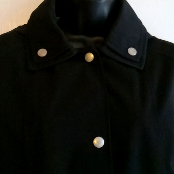 ⭐️Host Pick ⭐️ Liz Claiborne | Black Autumn & Winter Style Jacket - Picture 6 of 7